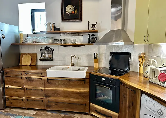 The Red Villa Tırnova